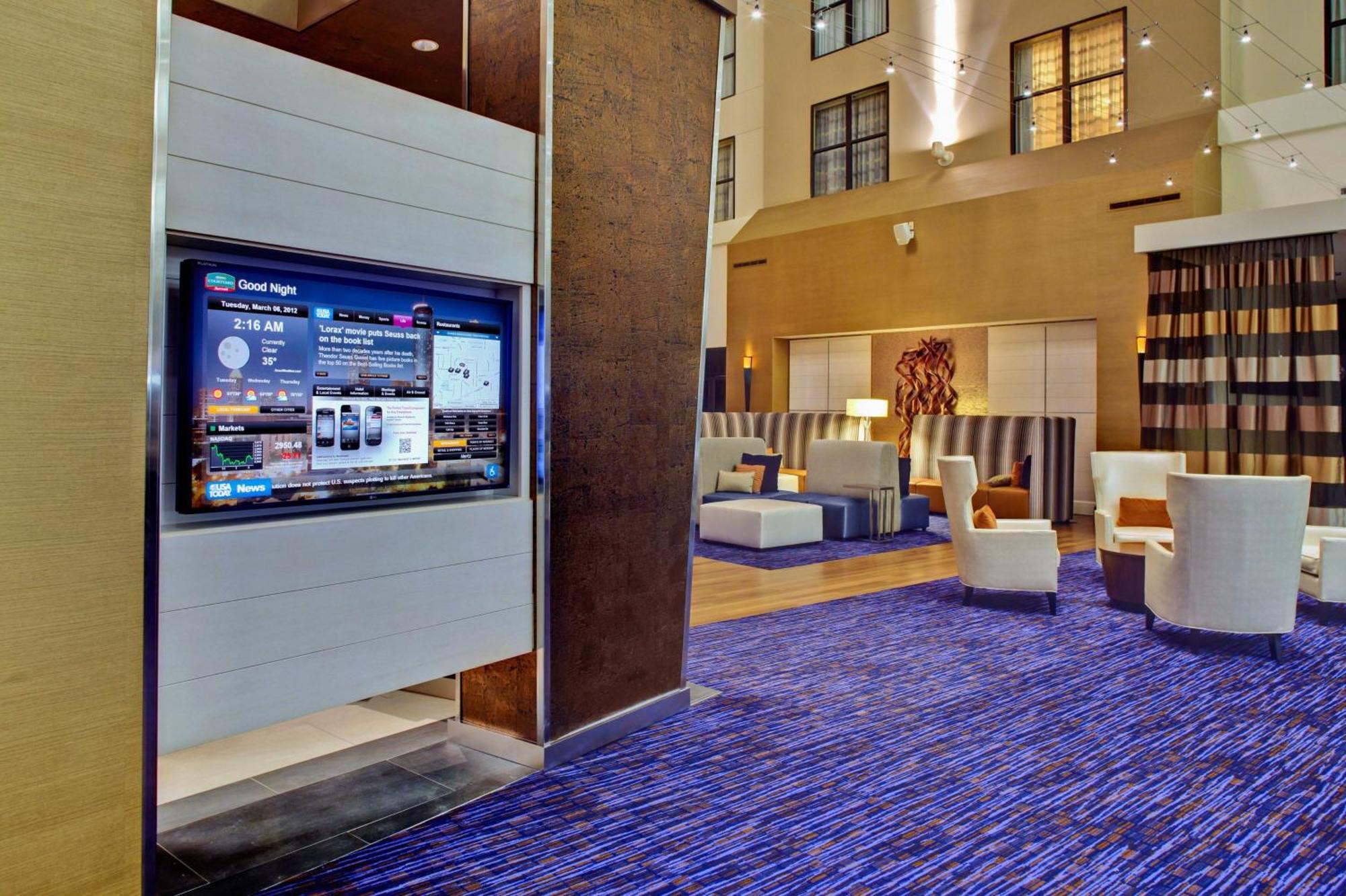 Courtyard Atlanta Decatur Downtown/Emory Hotel Екстериор снимка